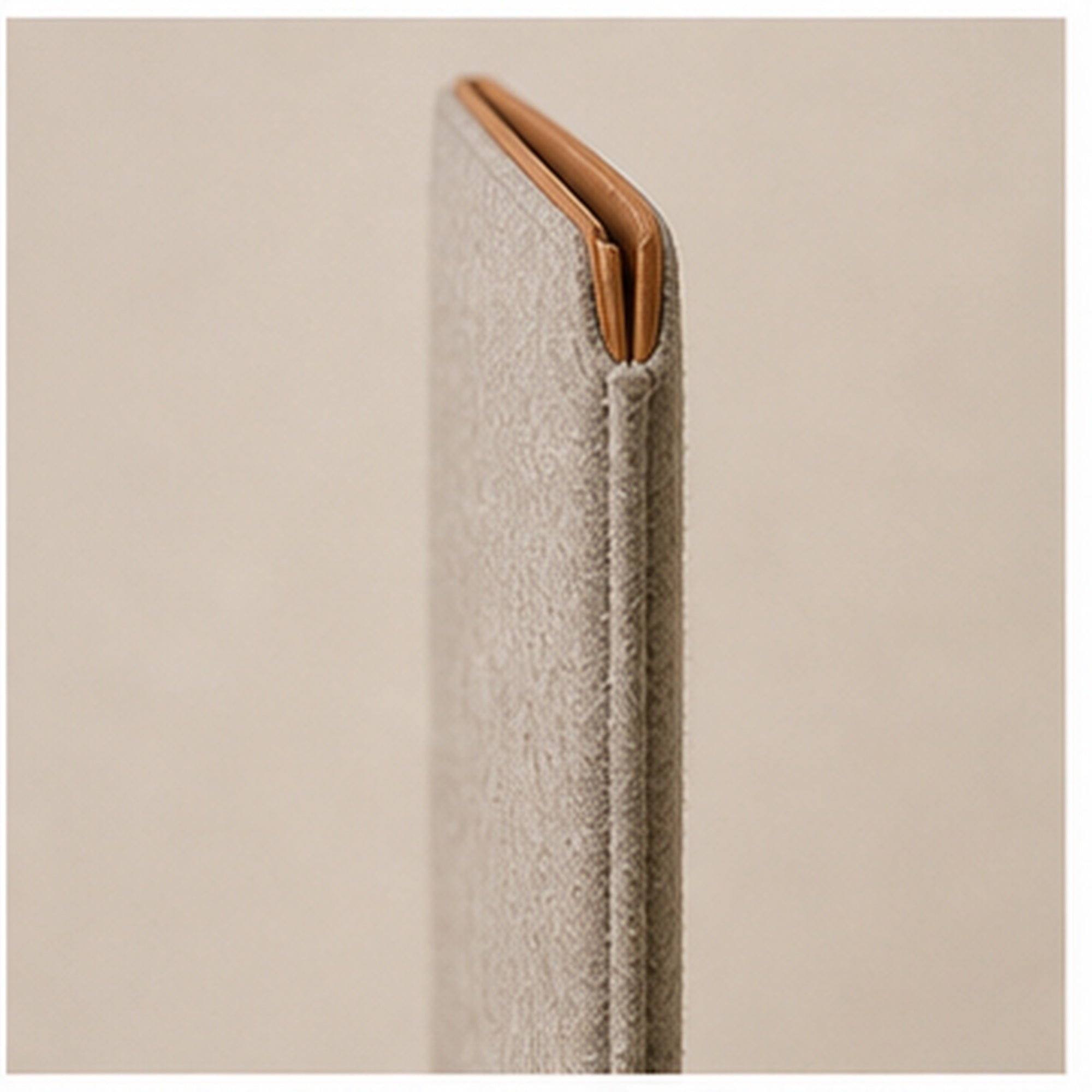 Folio 15 Sleeve